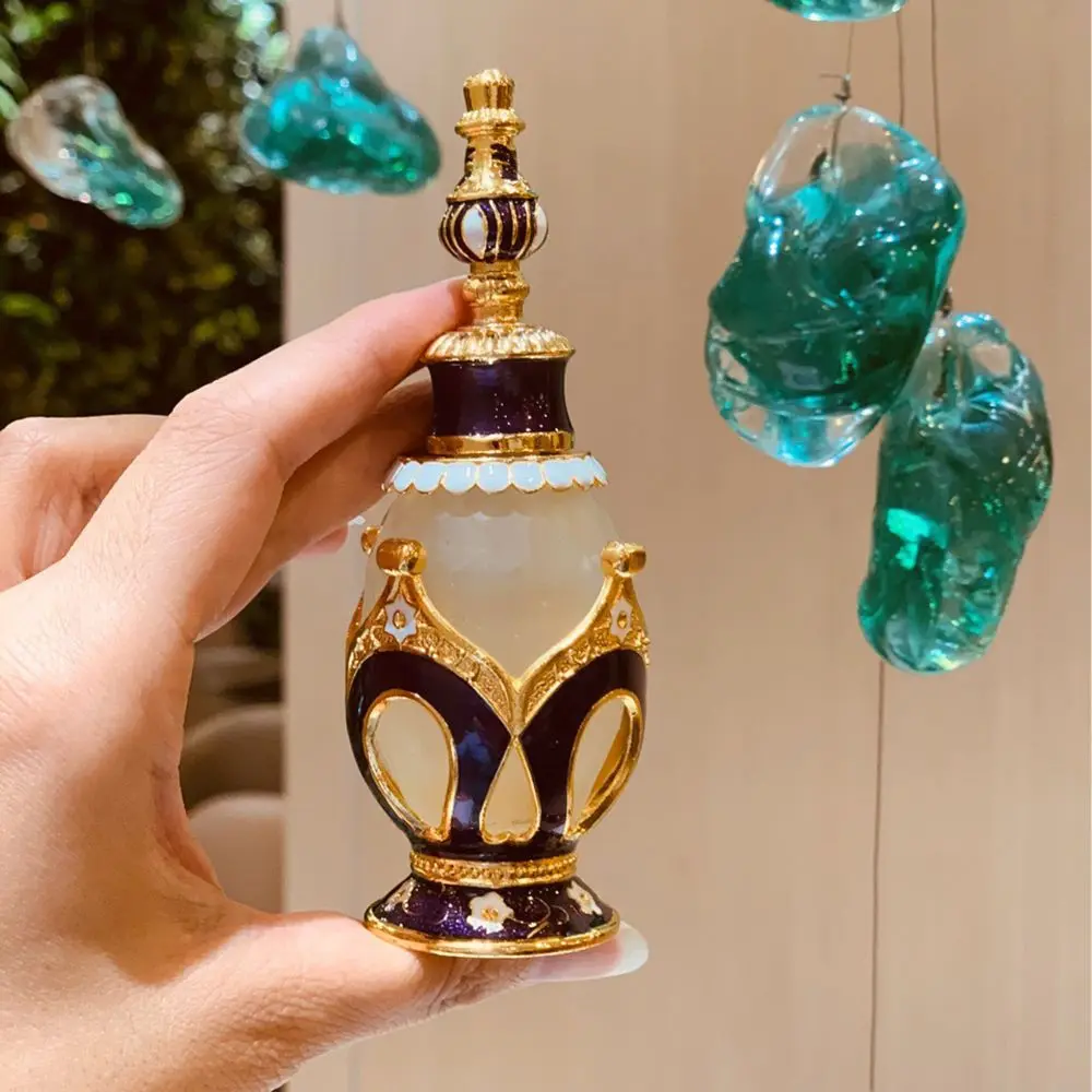 1DB 25ml Vintage Fém Parfümös Üveg Arab Stílus az Illóolajok Cseppentő Üveg Tartály Közel-Keleti Gyomlálás Dekoráció Ajándék Kép 2 